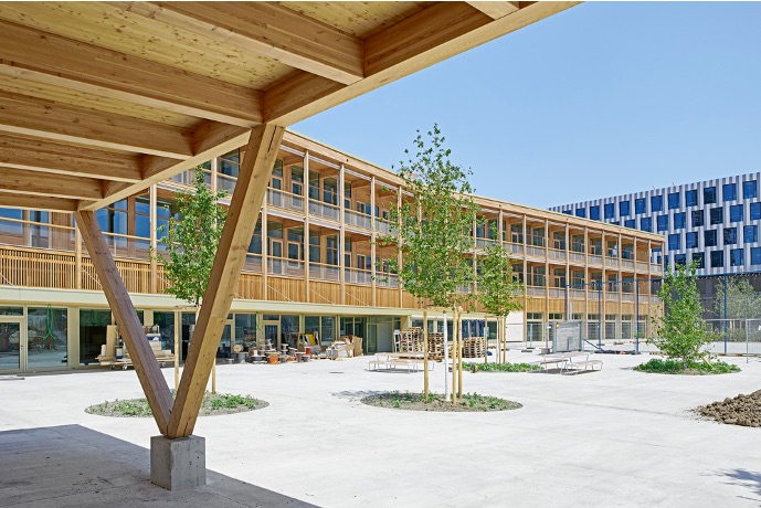 Schulhaus Pfingstweid 